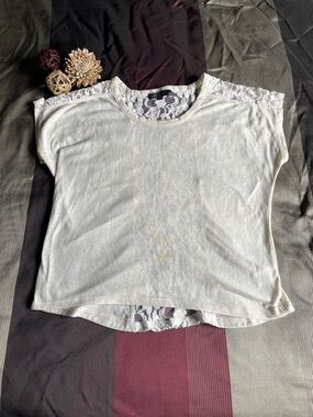 Lace-Back Short Sleeve Top in Cream